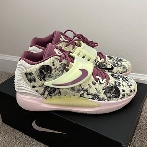Nike KD 14 Surrealism Basketball Shoes